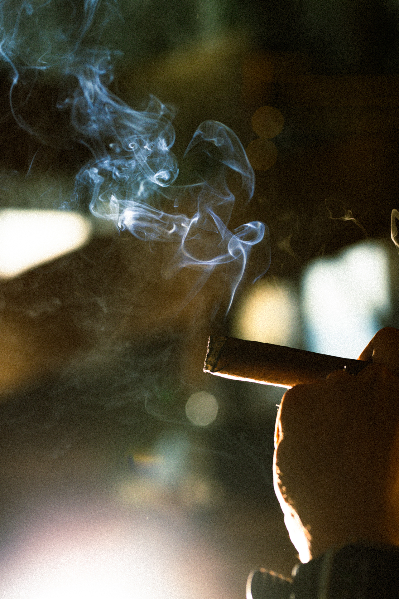 Cigar smoke